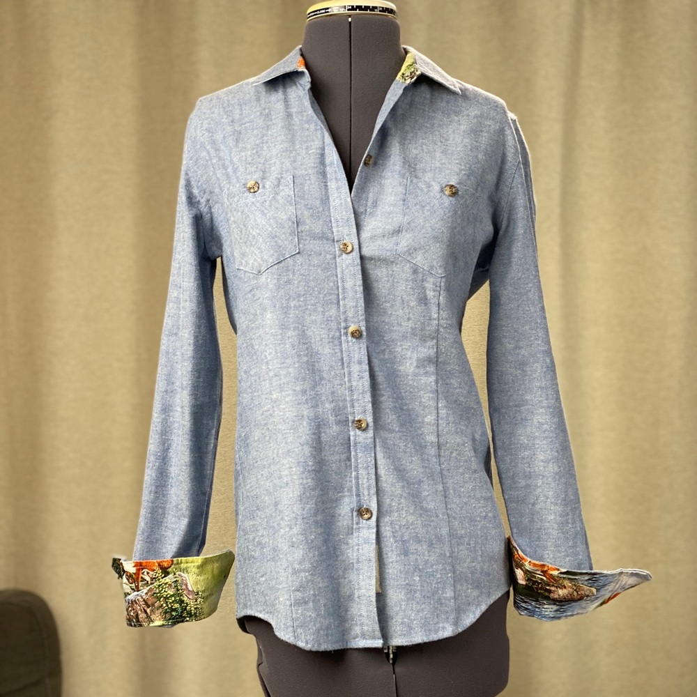 Blue Fitted Shirt with cuff and collar detailing